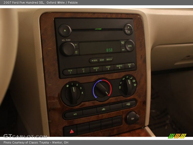 Oxford White / Pebble 2007 Ford Five Hundred SEL