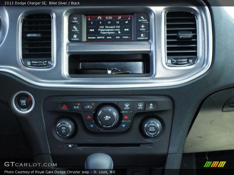 Billet Silver / Black 2013 Dodge Charger SE