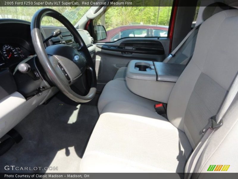 Red Clearcoat / Medium Flint 2005 Ford F250 Super Duty XLT SuperCab