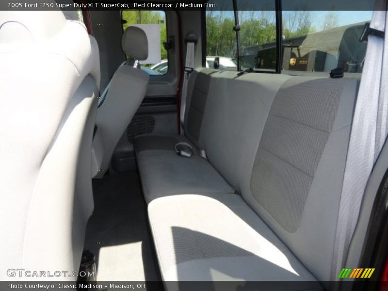 Red Clearcoat / Medium Flint 2005 Ford F250 Super Duty XLT SuperCab