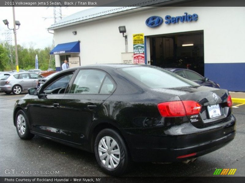 Black / Titan Black 2011 Volkswagen Jetta S Sedan
