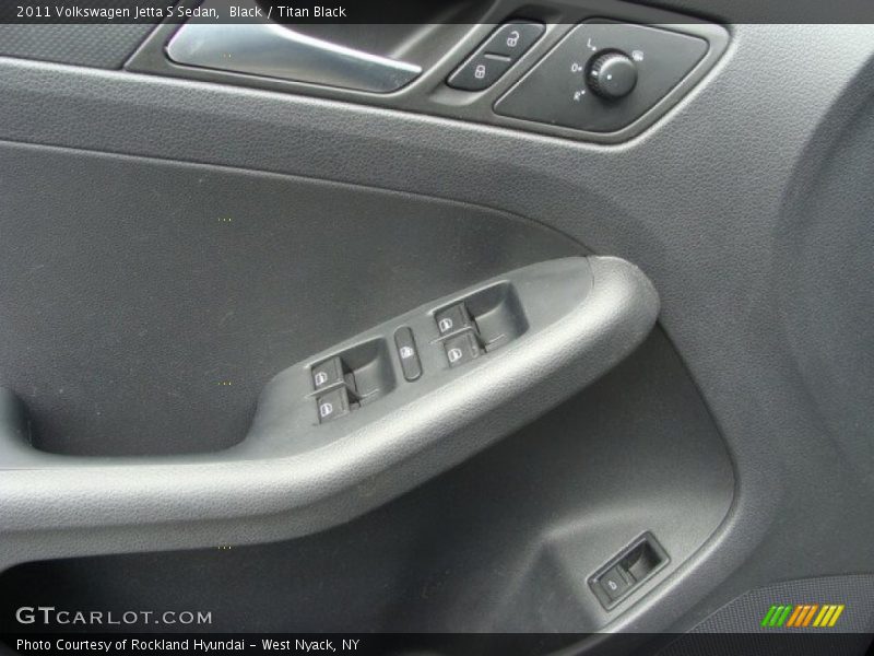 Black / Titan Black 2011 Volkswagen Jetta S Sedan