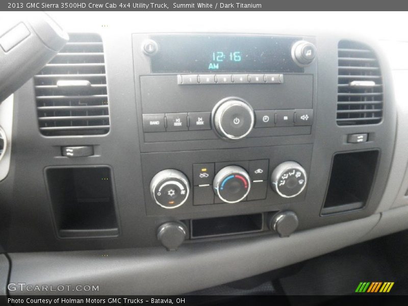 Controls of 2013 Sierra 3500HD Crew Cab 4x4 Utility Truck