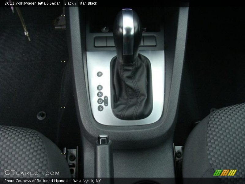 Black / Titan Black 2011 Volkswagen Jetta S Sedan