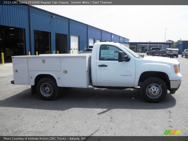 Summit White / Dark Titanium 2013 GMC Sierra 3500HD Regular Cab Chassis