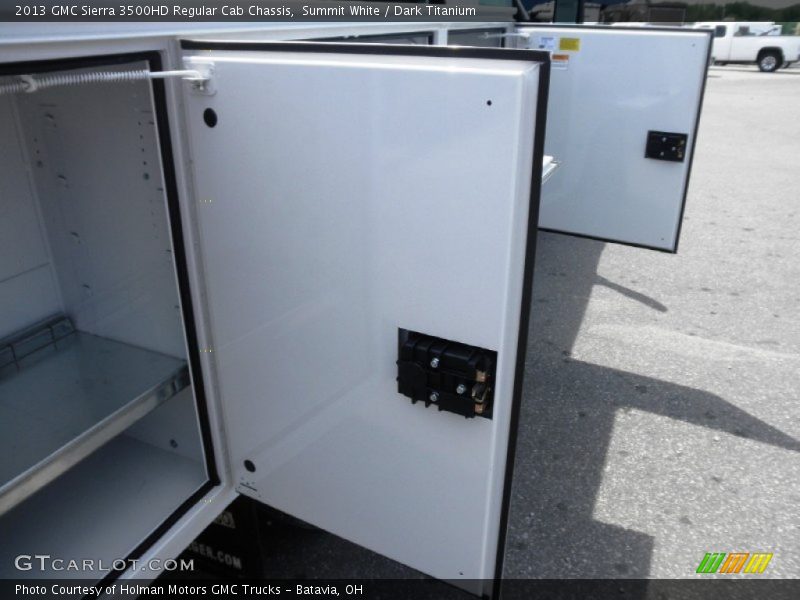 Summit White / Dark Titanium 2013 GMC Sierra 3500HD Regular Cab Chassis