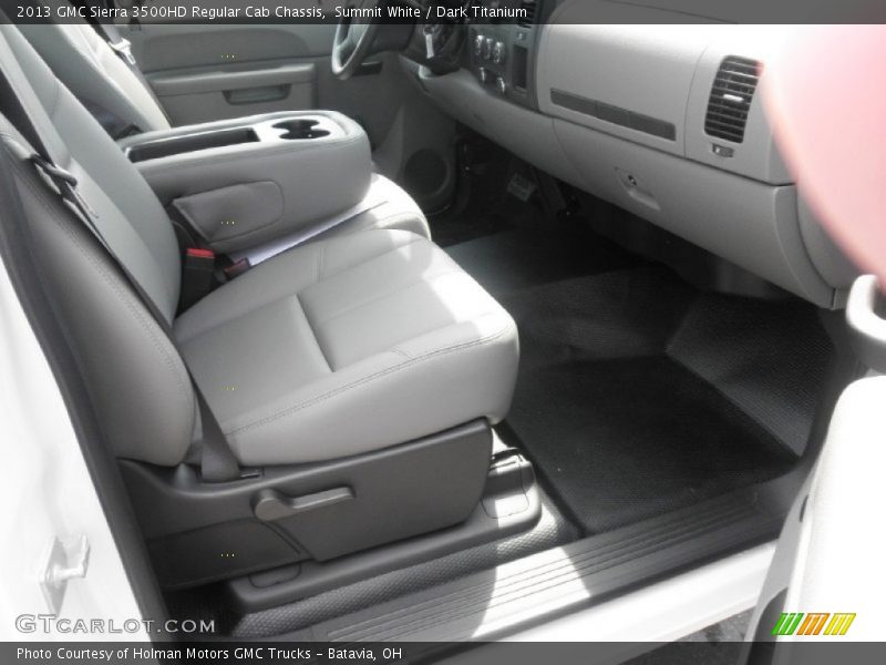 Summit White / Dark Titanium 2013 GMC Sierra 3500HD Regular Cab Chassis