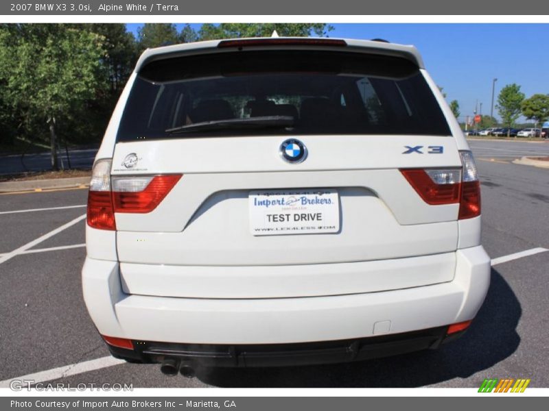 Alpine White / Terra 2007 BMW X3 3.0si