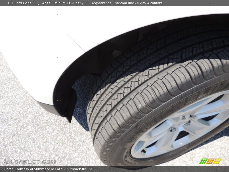 White Platinum Tri-Coat / SEL Appearance Charcoal Black/Gray Alcantara 2013 Ford Edge SEL