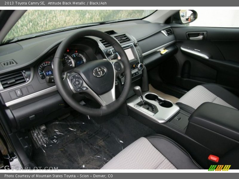 Attitude Black Metallic / Black/Ash 2013 Toyota Camry SE