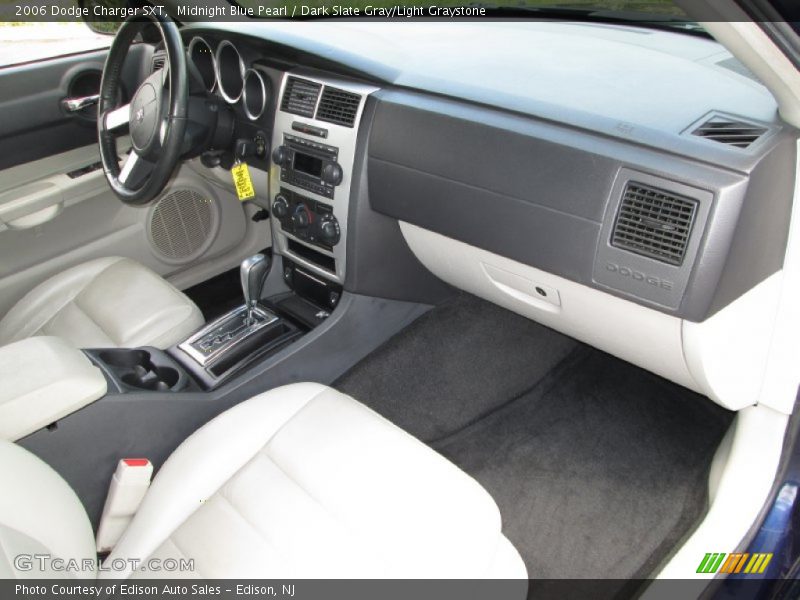 Dashboard of 2006 Charger SXT