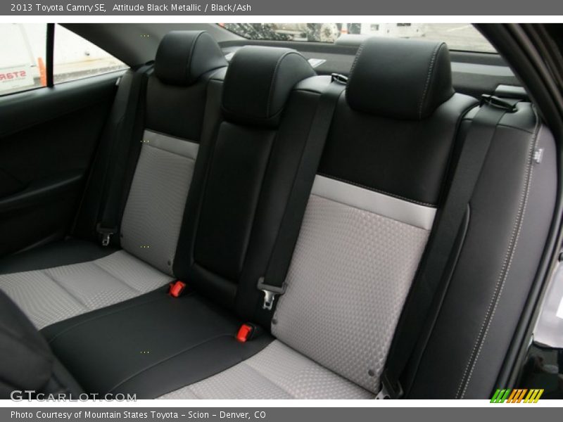 Attitude Black Metallic / Black/Ash 2013 Toyota Camry SE