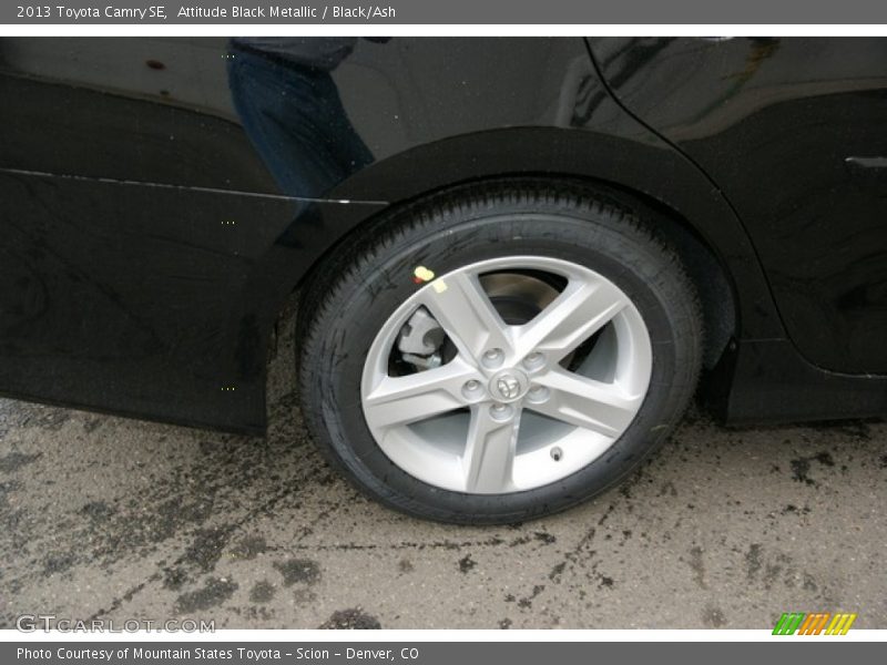 Attitude Black Metallic / Black/Ash 2013 Toyota Camry SE