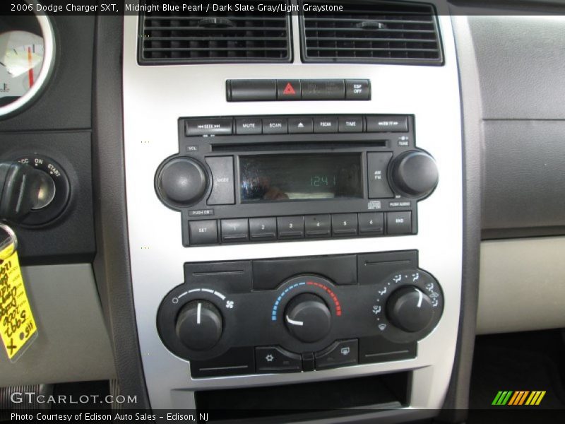 Controls of 2006 Charger SXT