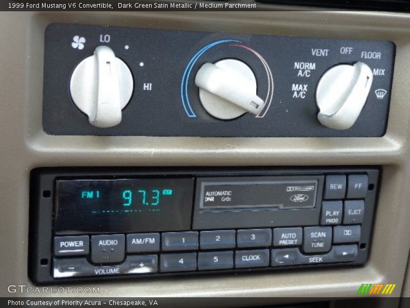 Controls of 1999 Mustang V6 Convertible