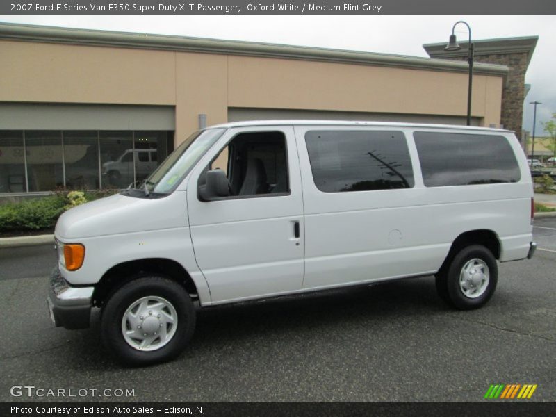 Oxford White / Medium Flint Grey 2007 Ford E Series Van E350 Super Duty XLT Passenger