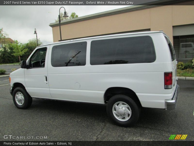 Oxford White / Medium Flint Grey 2007 Ford E Series Van E350 Super Duty XLT Passenger
