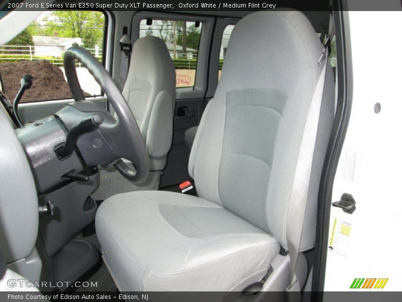 Front Seat of 2007 E Series Van E350 Super Duty XLT Passenger