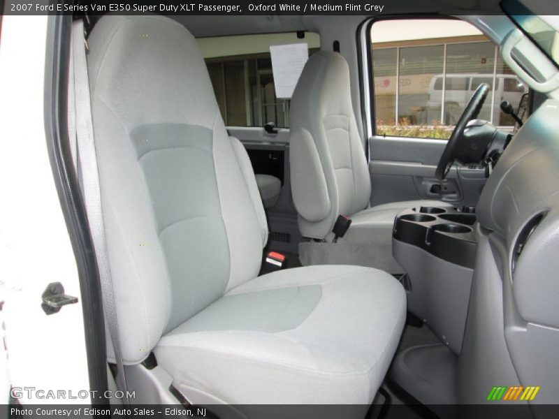  2007 E Series Van E350 Super Duty XLT Passenger Medium Flint Grey Interior