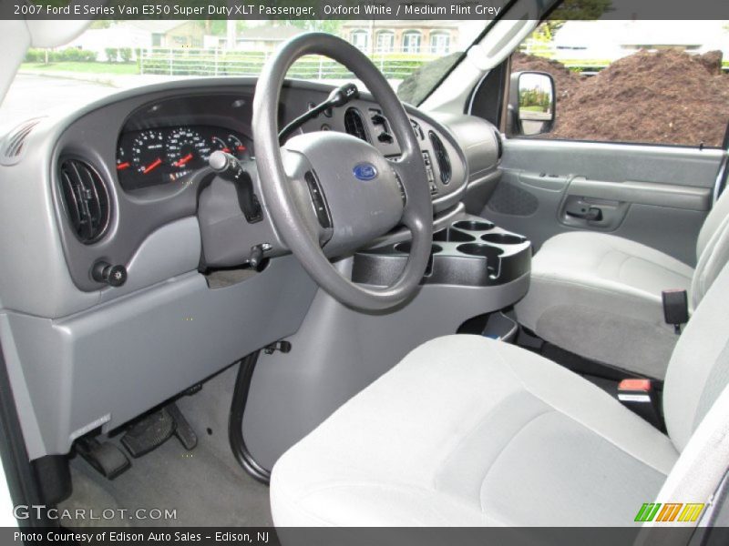 Medium Flint Grey Interior - 2007 E Series Van E350 Super Duty XLT Passenger 