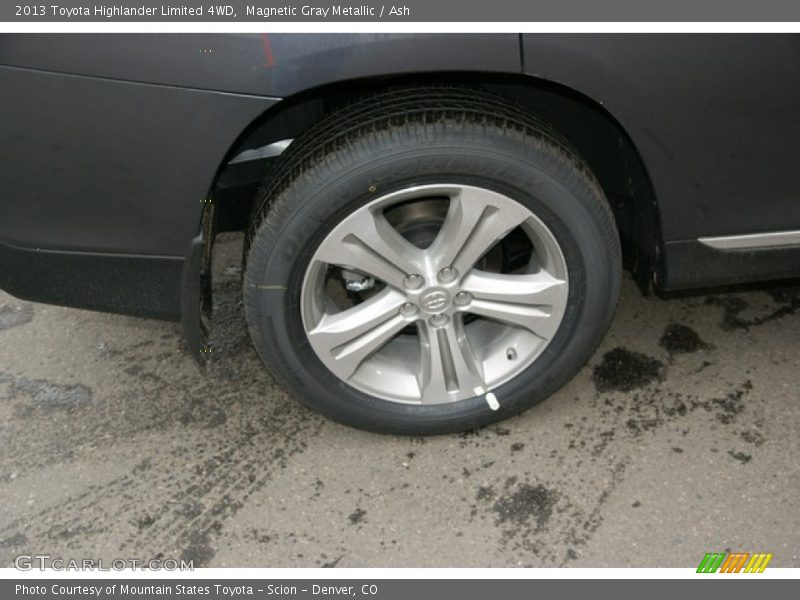 Magnetic Gray Metallic / Ash 2013 Toyota Highlander Limited 4WD