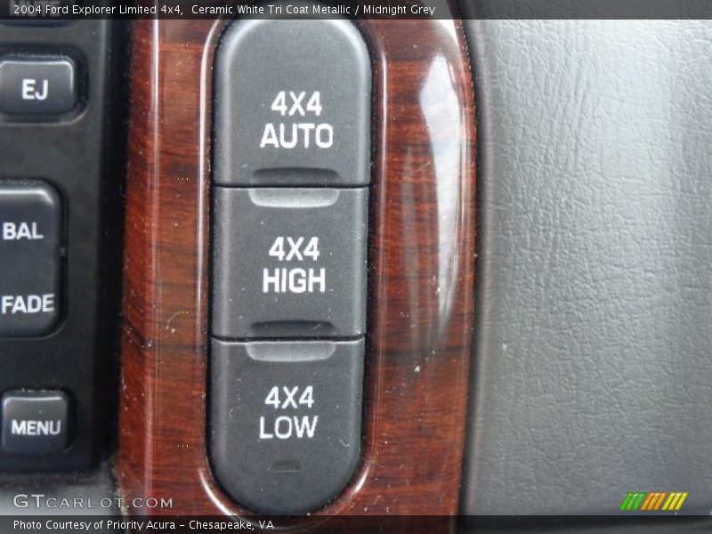 Controls of 2004 Explorer Limited 4x4
