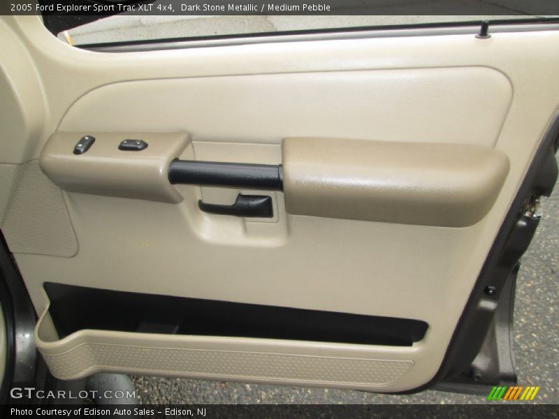 Dark Stone Metallic / Medium Pebble 2005 Ford Explorer Sport Trac XLT 4x4