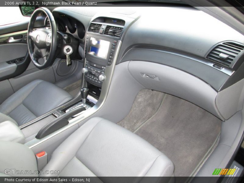 Dashboard of 2006 TL 3.2