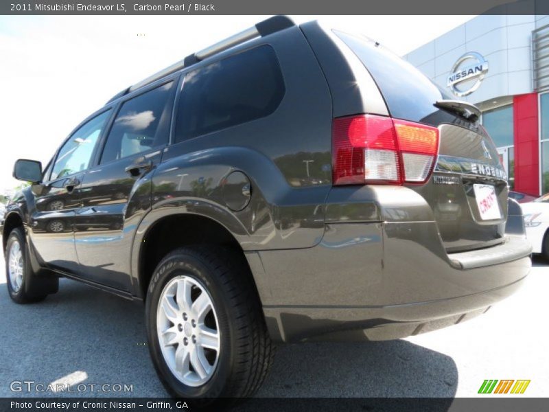 Carbon Pearl / Black 2011 Mitsubishi Endeavor LS