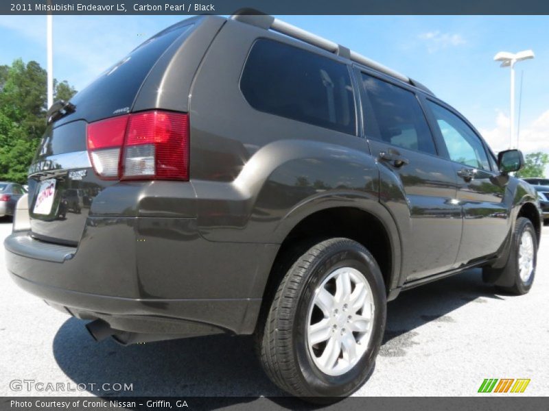 Carbon Pearl / Black 2011 Mitsubishi Endeavor LS