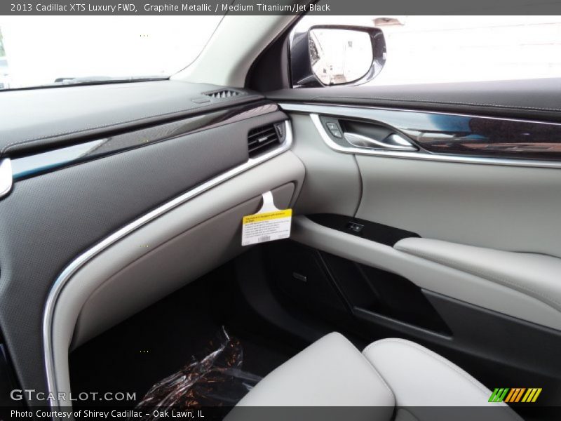 Graphite Metallic / Medium Titanium/Jet Black 2013 Cadillac XTS Luxury FWD