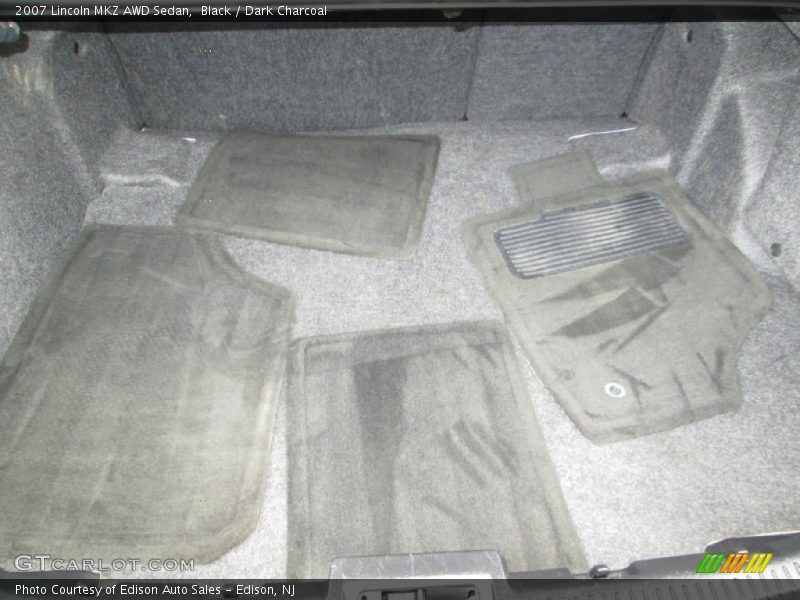  2007 MKZ AWD Sedan Trunk