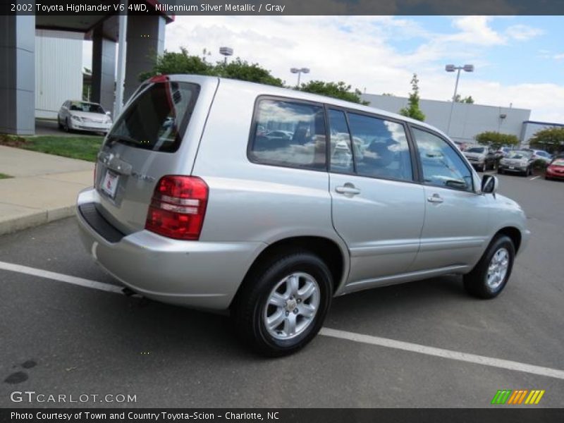 Millennium Silver Metallic / Gray 2002 Toyota Highlander V6 4WD