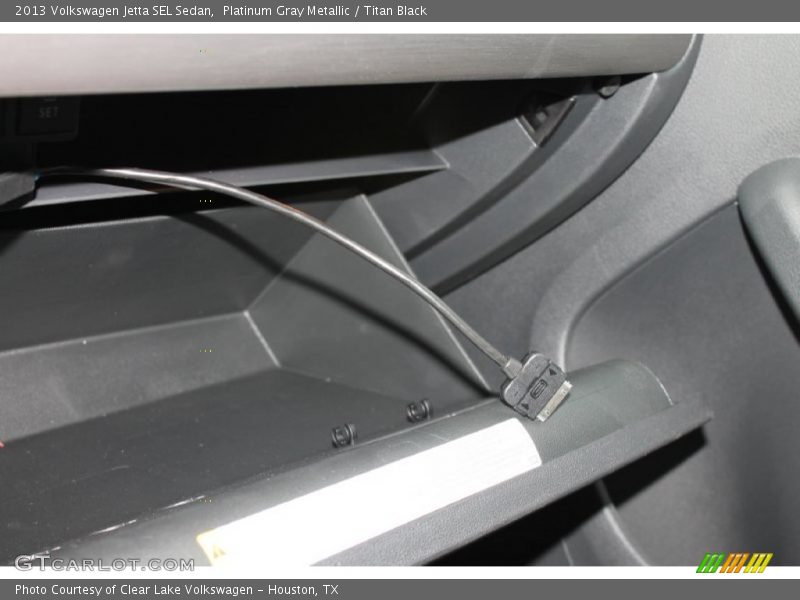Platinum Gray Metallic / Titan Black 2013 Volkswagen Jetta SEL Sedan