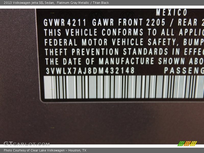 Platinum Gray Metallic / Titan Black 2013 Volkswagen Jetta SEL Sedan