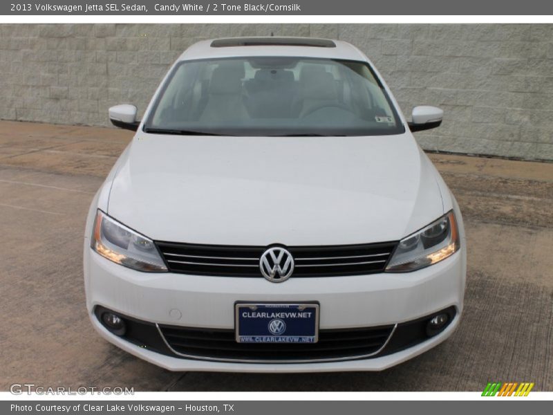 Candy White / 2 Tone Black/Cornsilk 2013 Volkswagen Jetta SEL Sedan