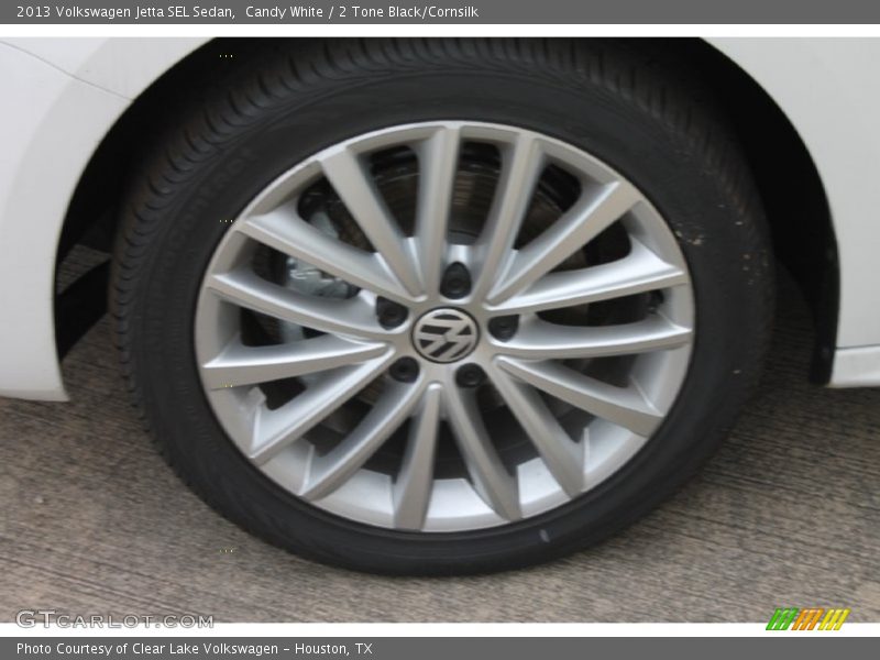 Candy White / 2 Tone Black/Cornsilk 2013 Volkswagen Jetta SEL Sedan