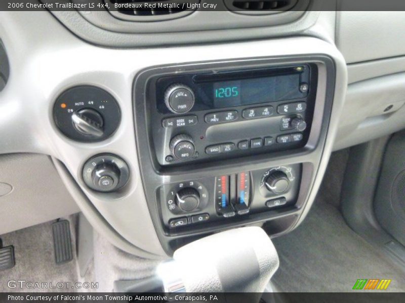 Bordeaux Red Metallic / Light Gray 2006 Chevrolet TrailBlazer LS 4x4