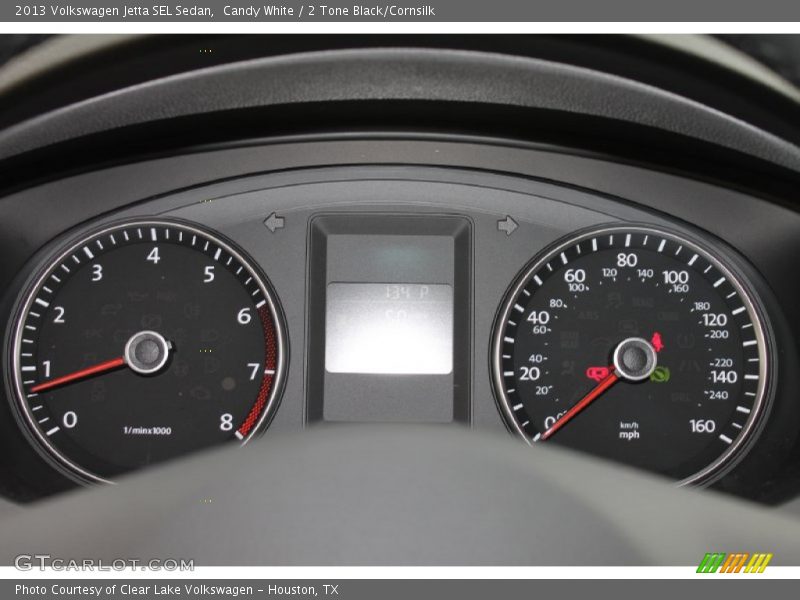 Candy White / 2 Tone Black/Cornsilk 2013 Volkswagen Jetta SEL Sedan