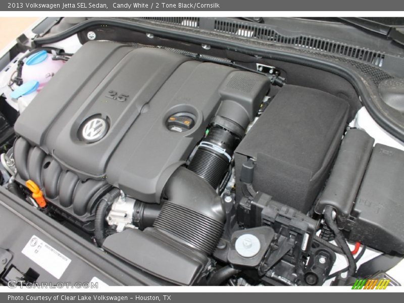 Candy White / 2 Tone Black/Cornsilk 2013 Volkswagen Jetta SEL Sedan
