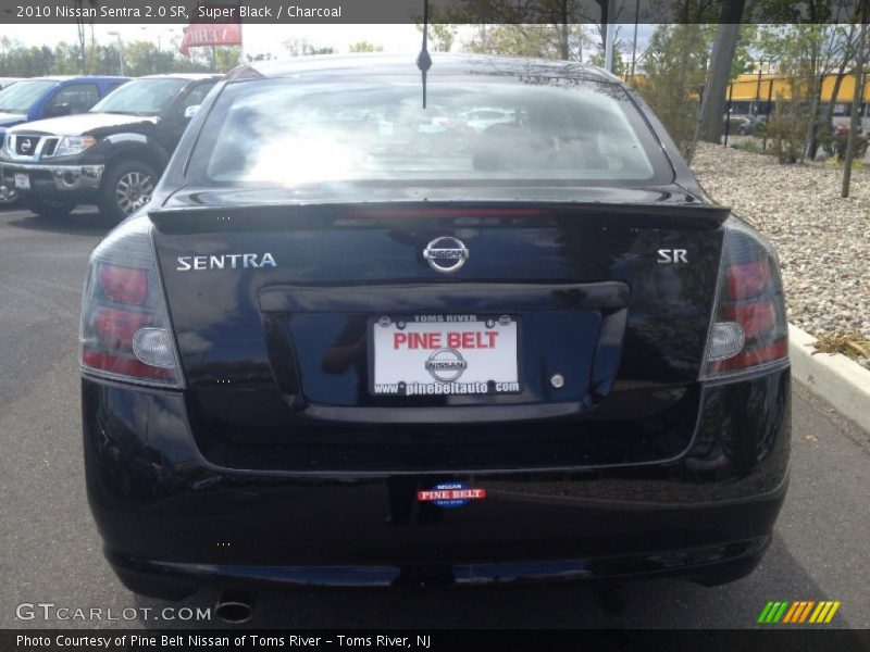 Super Black / Charcoal 2010 Nissan Sentra 2.0 SR