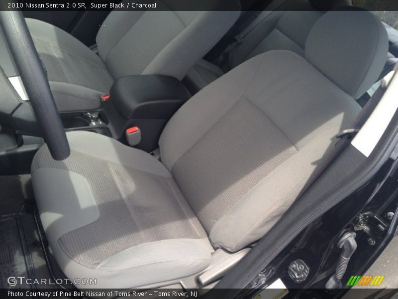 Super Black / Charcoal 2010 Nissan Sentra 2.0 SR