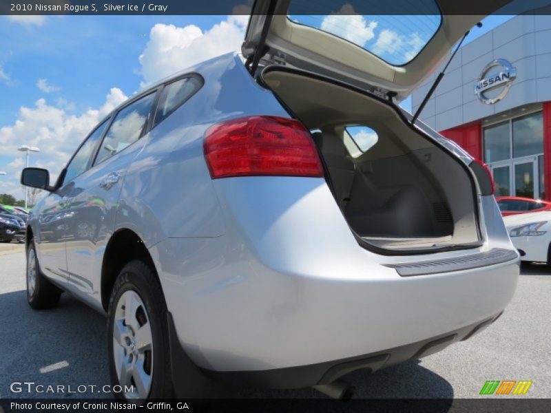 Silver Ice / Gray 2010 Nissan Rogue S