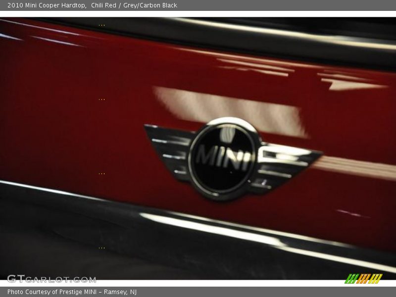Chili Red / Grey/Carbon Black 2010 Mini Cooper Hardtop