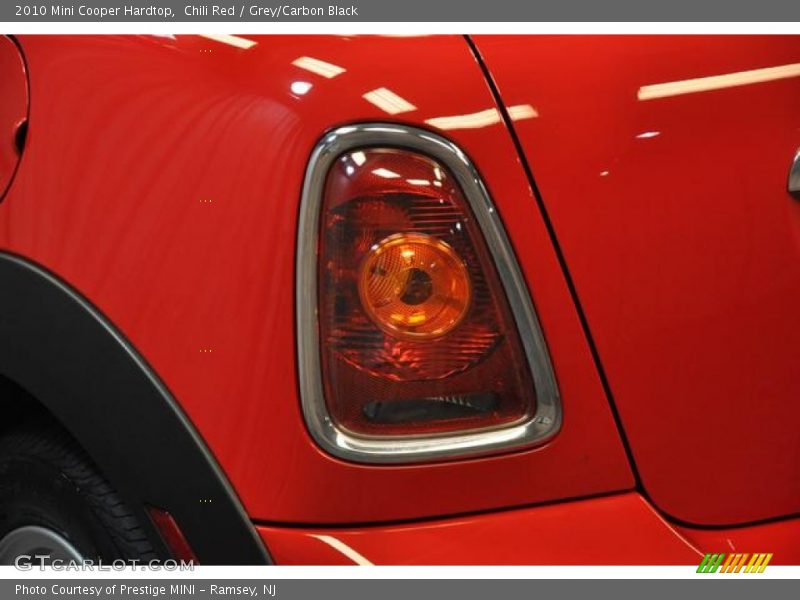 Chili Red / Grey/Carbon Black 2010 Mini Cooper Hardtop