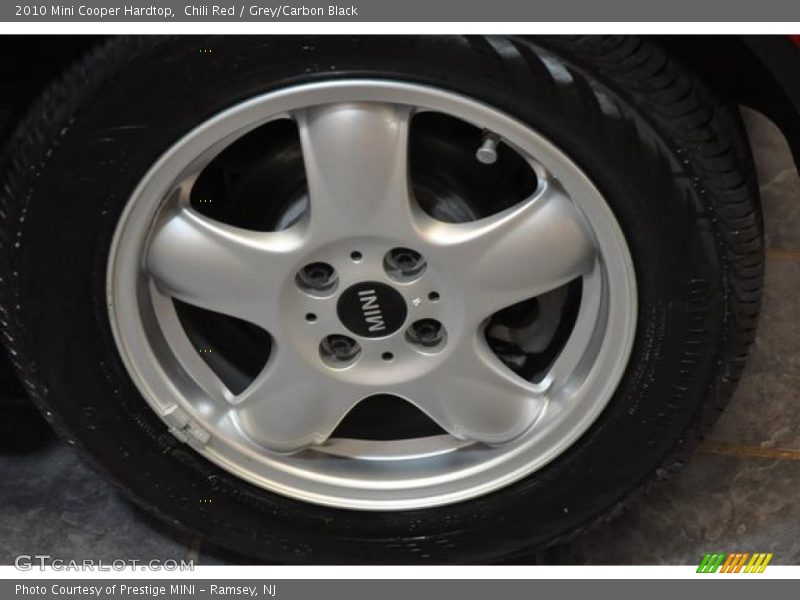 Chili Red / Grey/Carbon Black 2010 Mini Cooper Hardtop