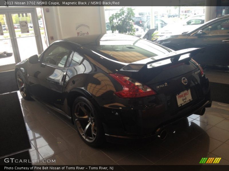 Magnetic Black / NISMO Black/Red 2013 Nissan 370Z NISMO Coupe