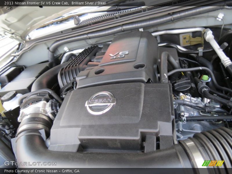 Brilliant Silver / Steel 2013 Nissan Frontier SV V6 Crew Cab