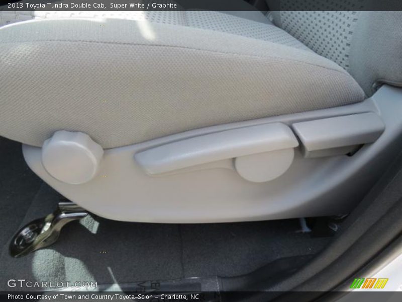 Super White / Graphite 2013 Toyota Tundra Double Cab