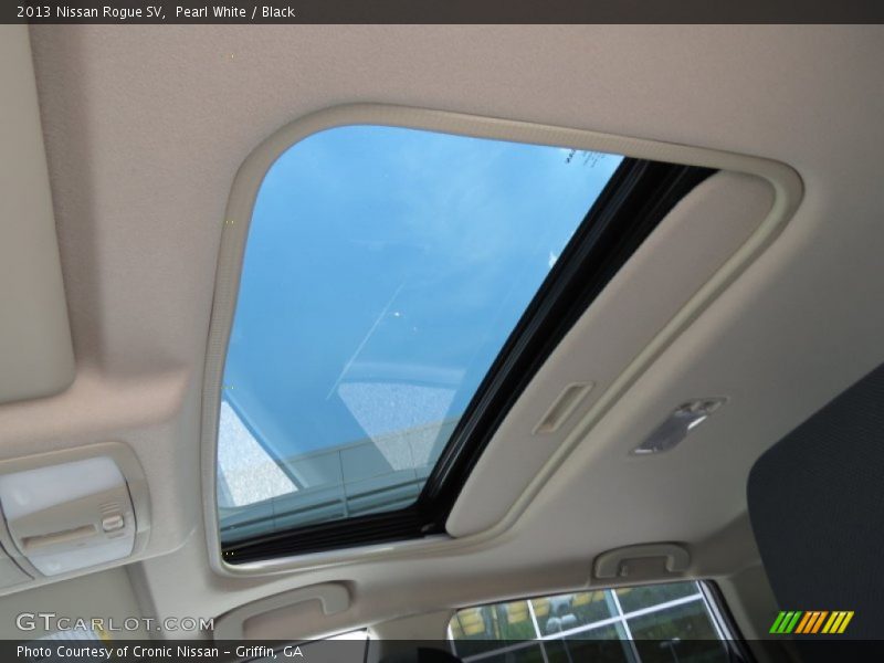 Pearl White / Black 2013 Nissan Rogue SV